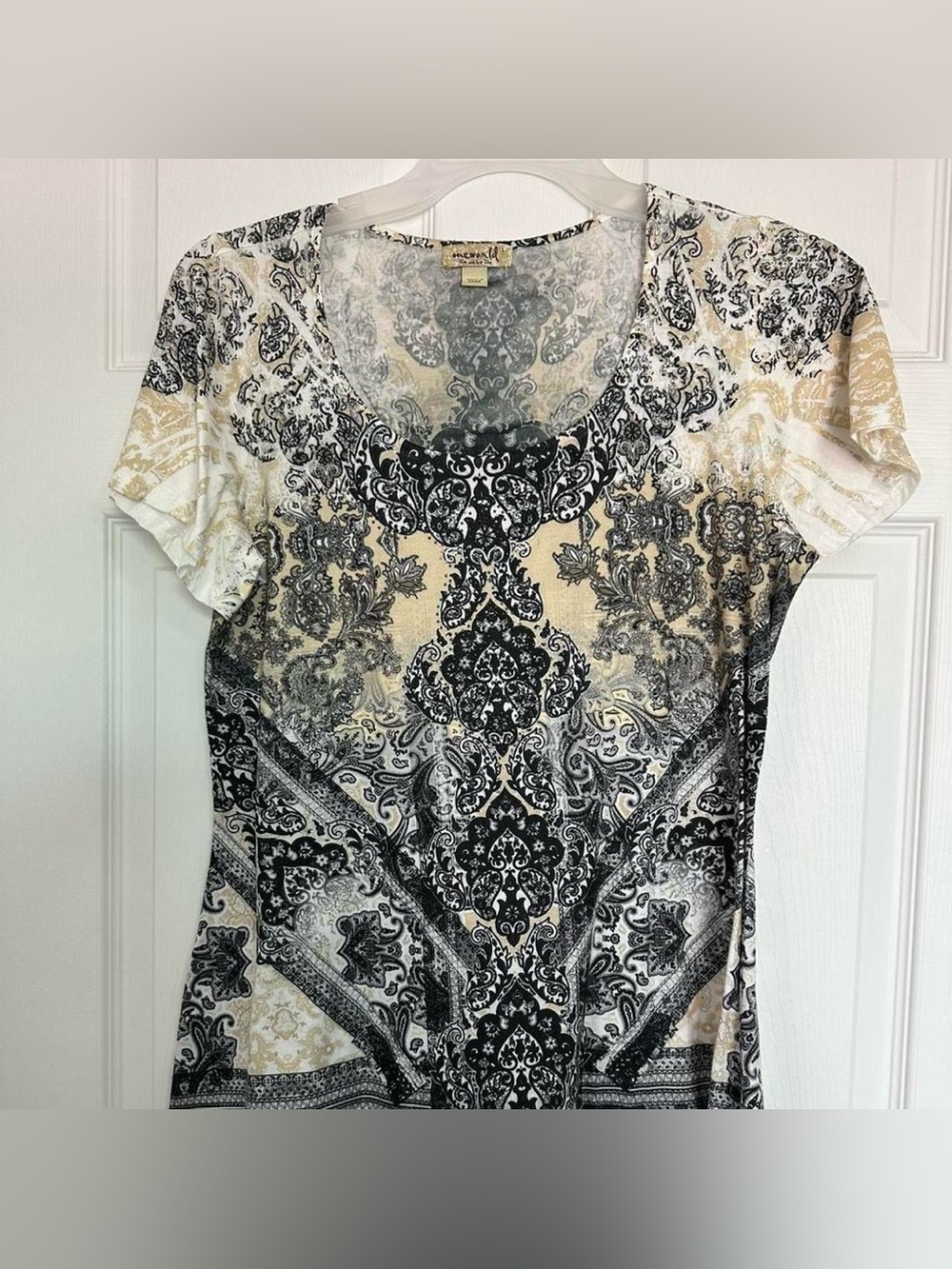 ONE WORLD Black & Beige Ornamental Short Sleeve Scoop Top